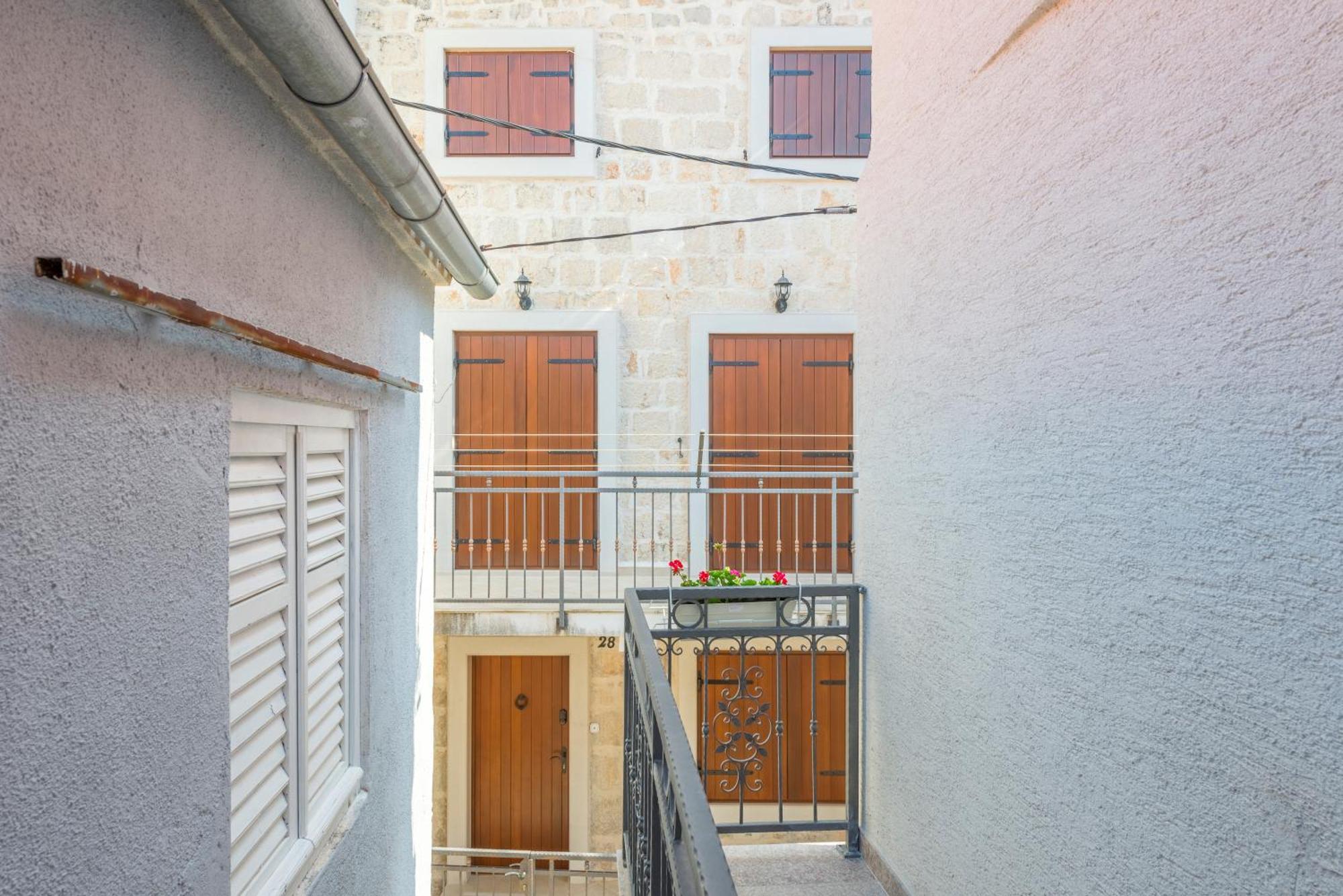 Apartments Roma Baska Voda Exterior photo